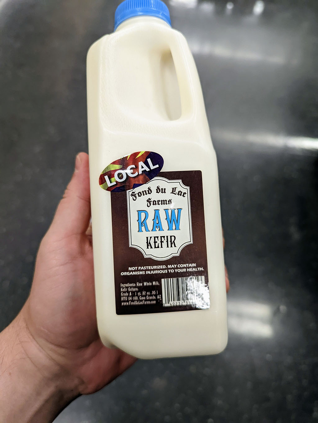 Photo timeline of raw milk vs pasteurized milk sitting at room temperature